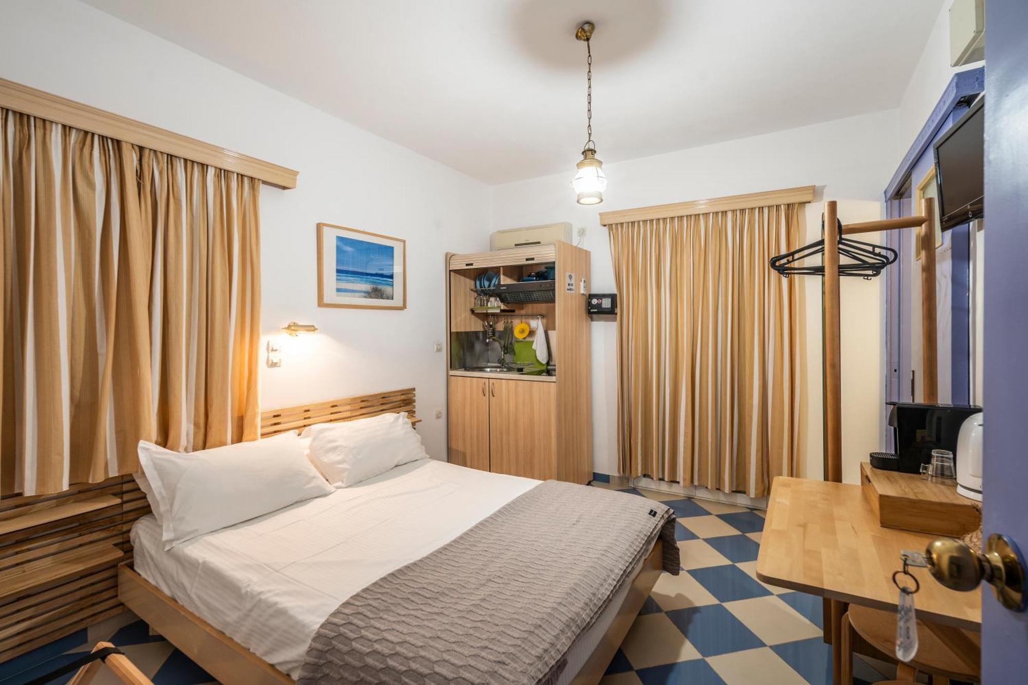 Bofor Studios & Rooms Livadakia Chambre photo