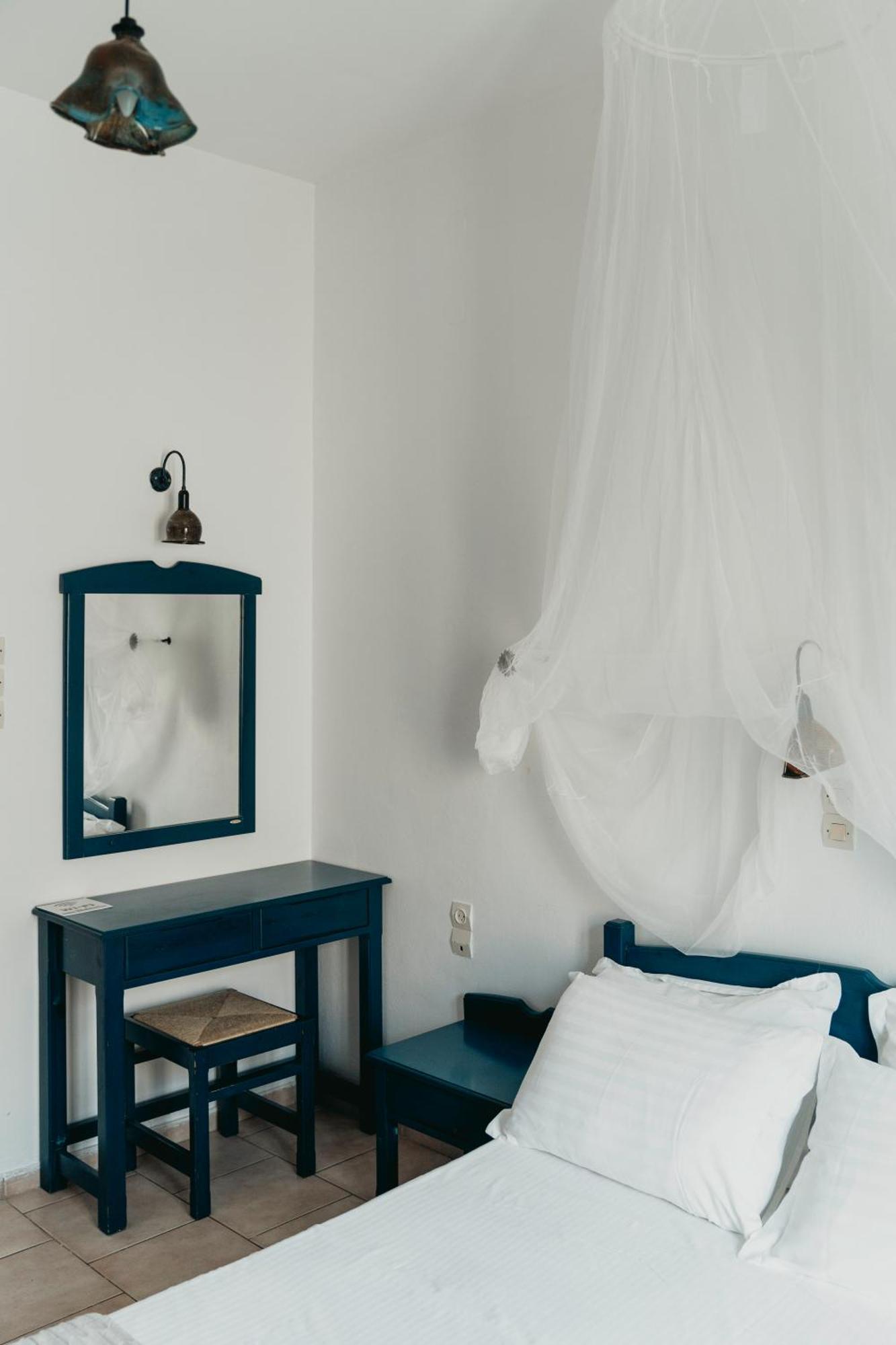 Bofor Studios & Rooms Livadakia Chambre photo