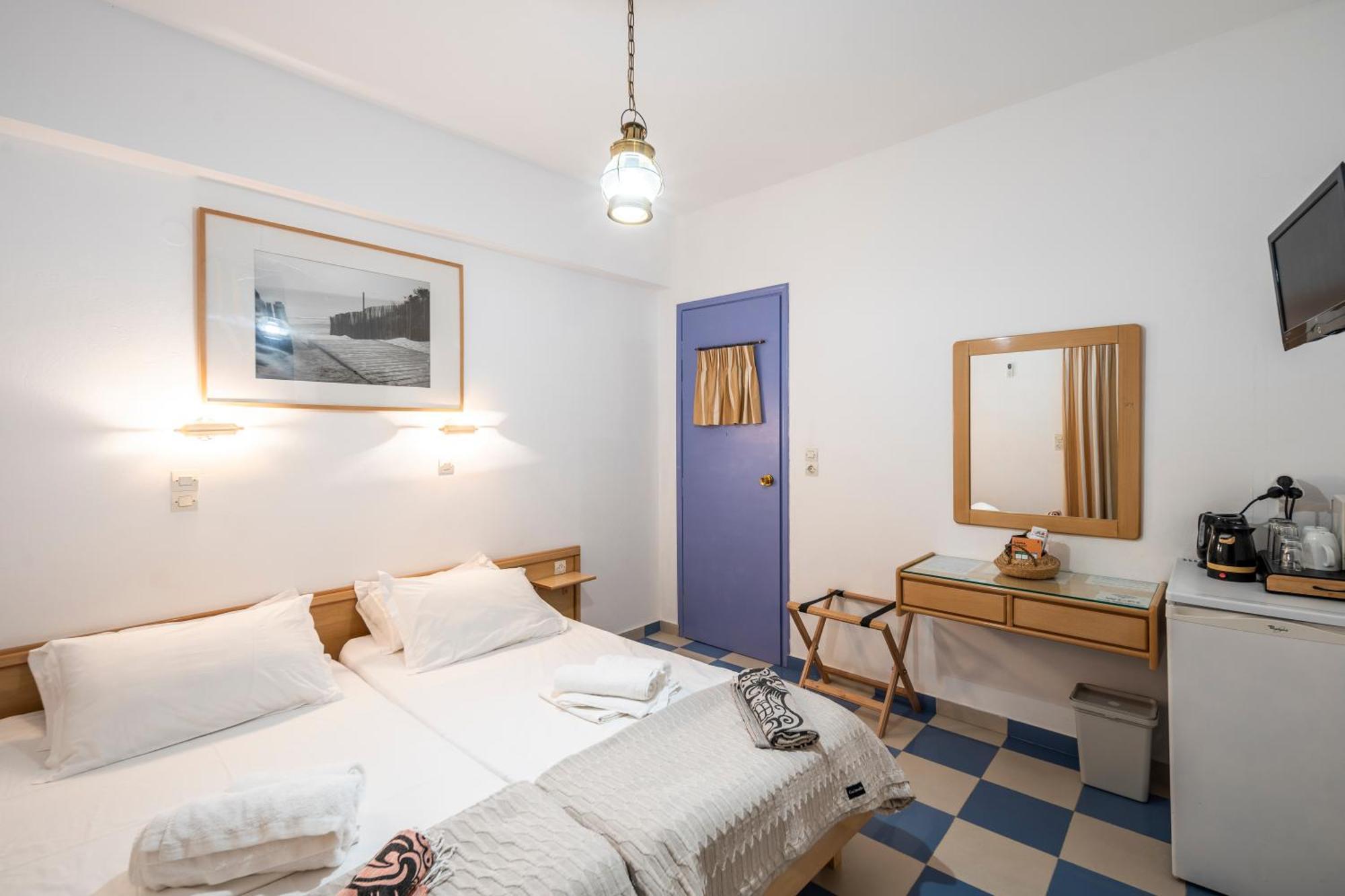 Bofor Studios & Rooms Livadakia Chambre photo